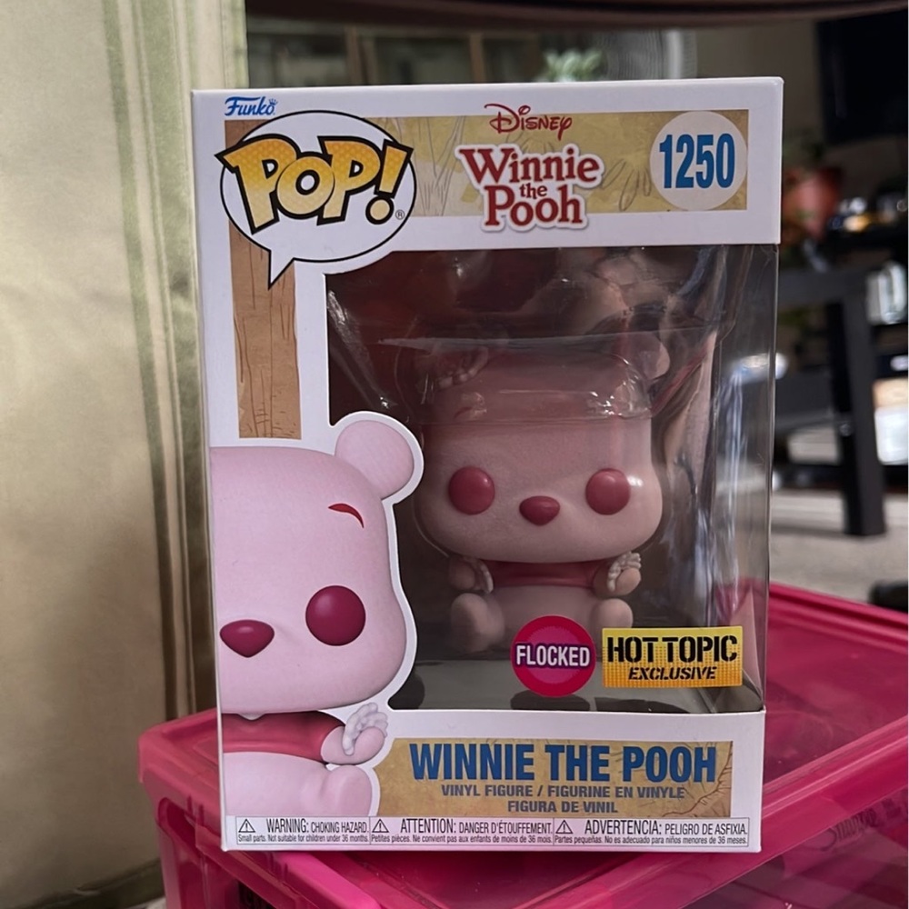 WINNIE THE POOH FLOCKED FUNKO POP! HOTTOPIC EXCLUSIVE